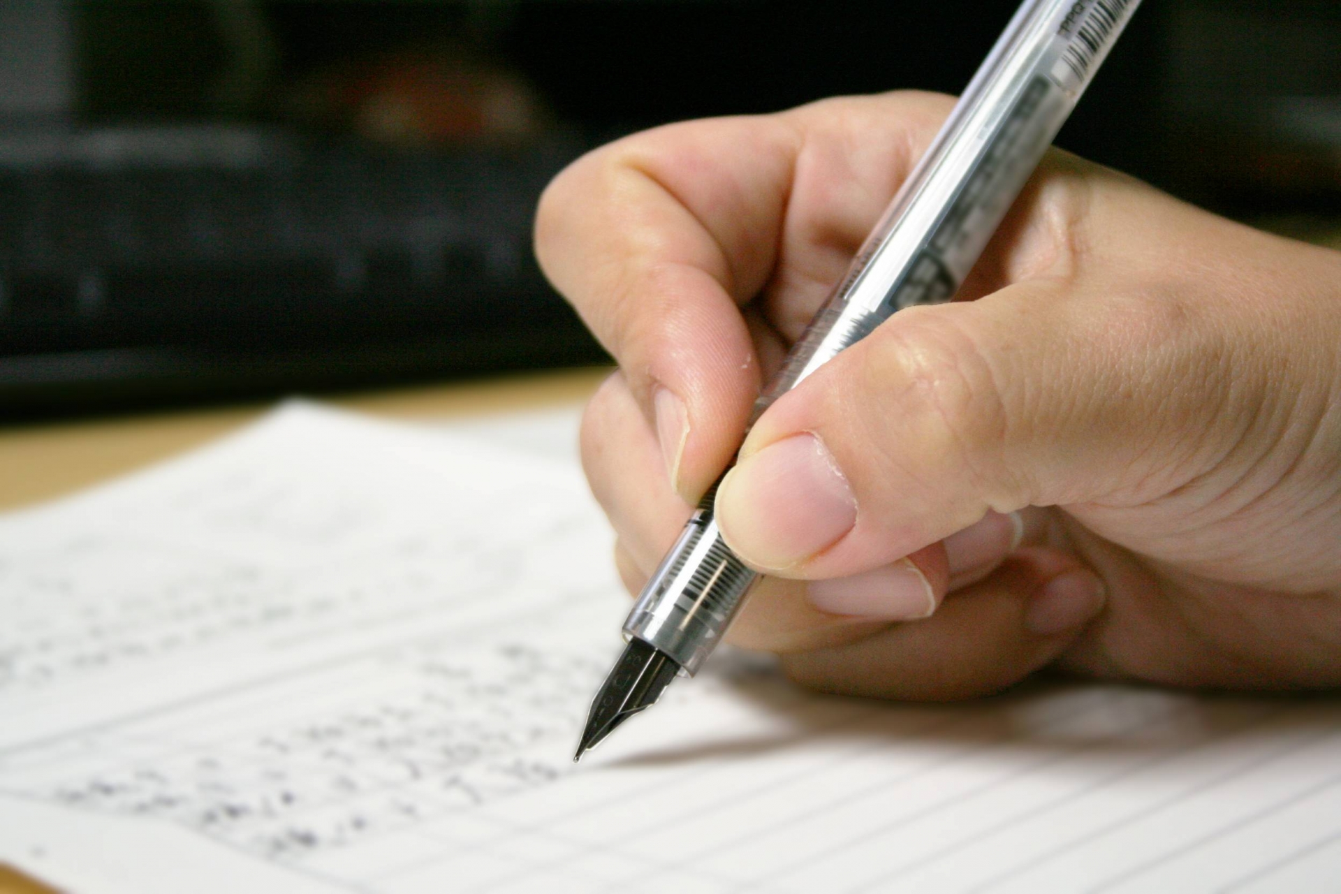 CADオペレーターの職務経歴書の書き方は？コツや例文、自己PRの3つのポイントを解説